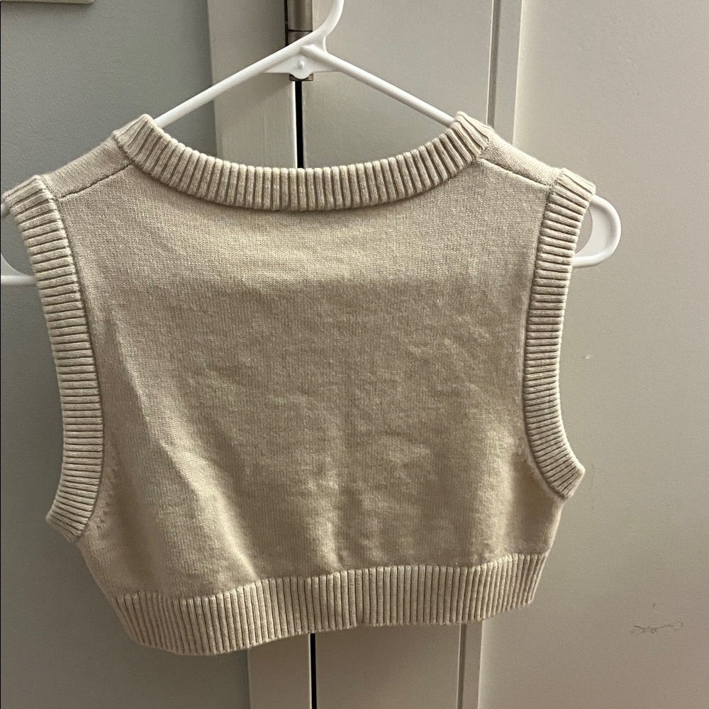 COS Cream Ribbed Knit Crop Top NWOT - Picture 2 of 4